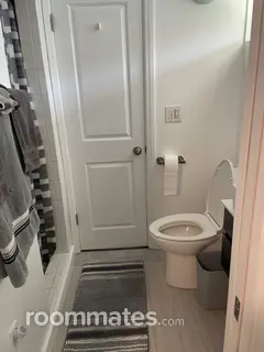 Room for rent in North Hills, CA $2000, house