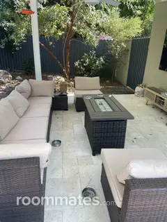 Room for rent in North Hills, CA $2000, house