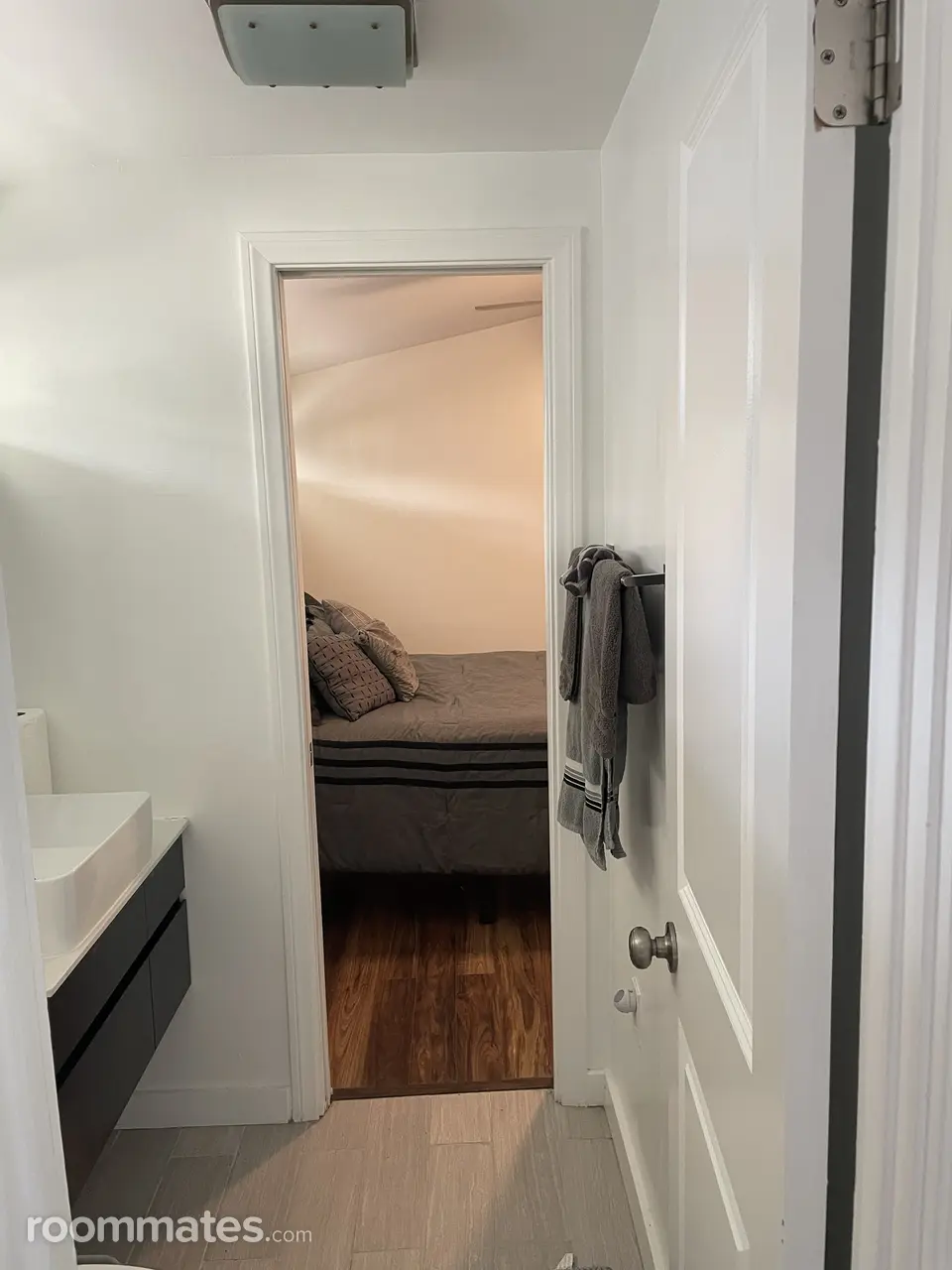 Profile photo 3 of 9