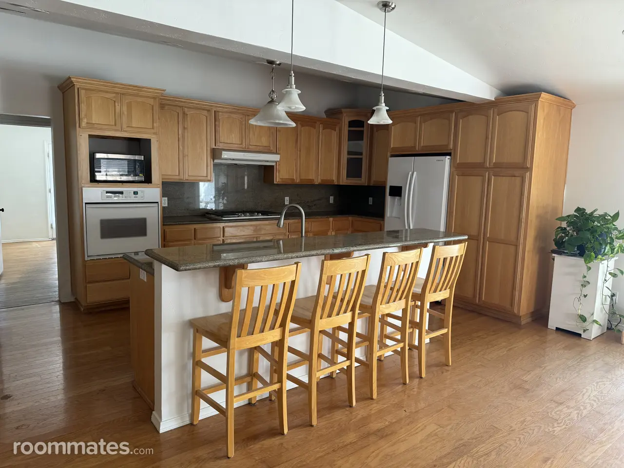 Profile photo 6 of 9