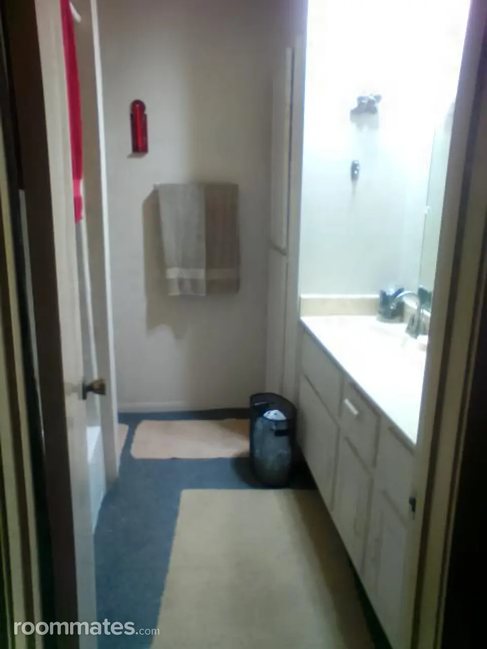 Profile photo 1 of 4