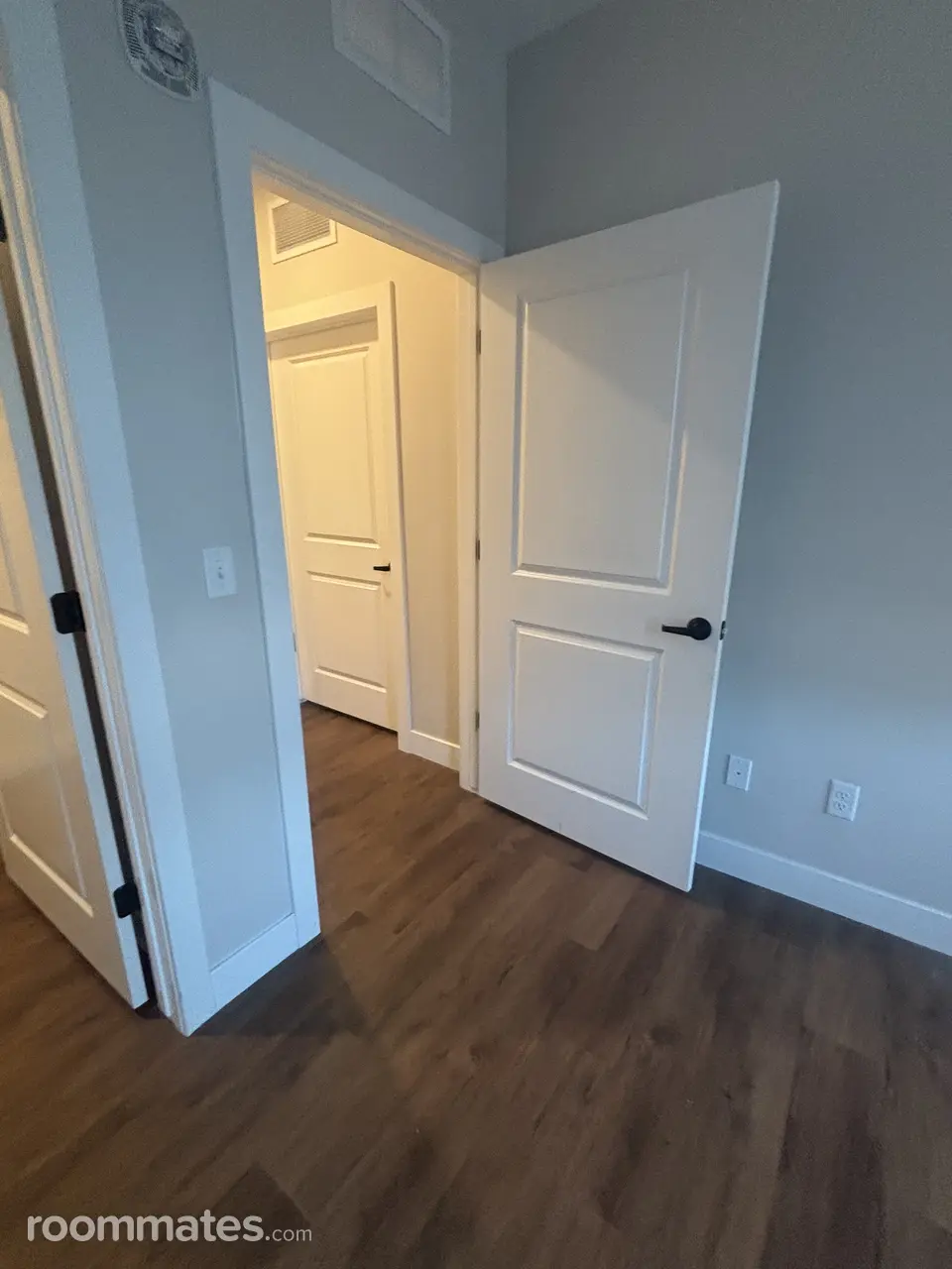 Profile photo 2 of 11