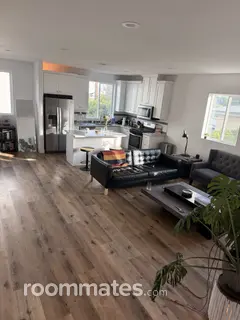 Room for rent in North Hollywood, CA $1000, townhouse