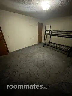 Room for rent in Sarcoxie, MO $750, other