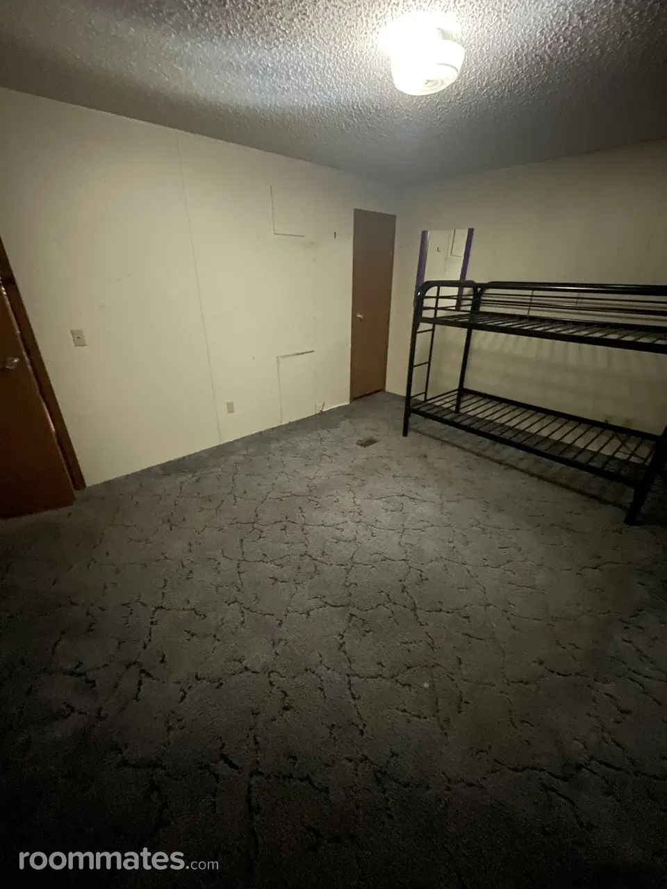 Profile photo 1 of 6