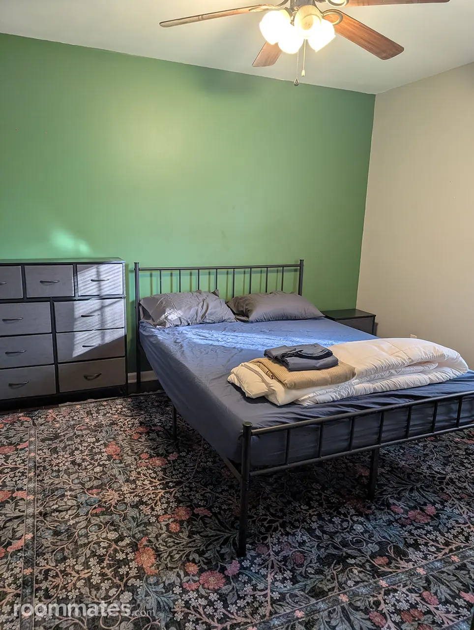 Profile photo 5 of 6