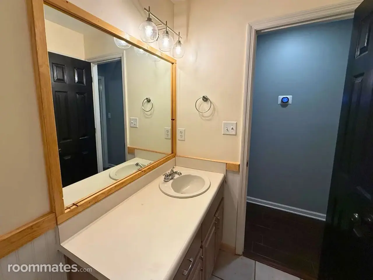 Profile photo 2 of 6