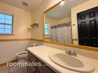 Room for rent in Leesburg, GA $650, house