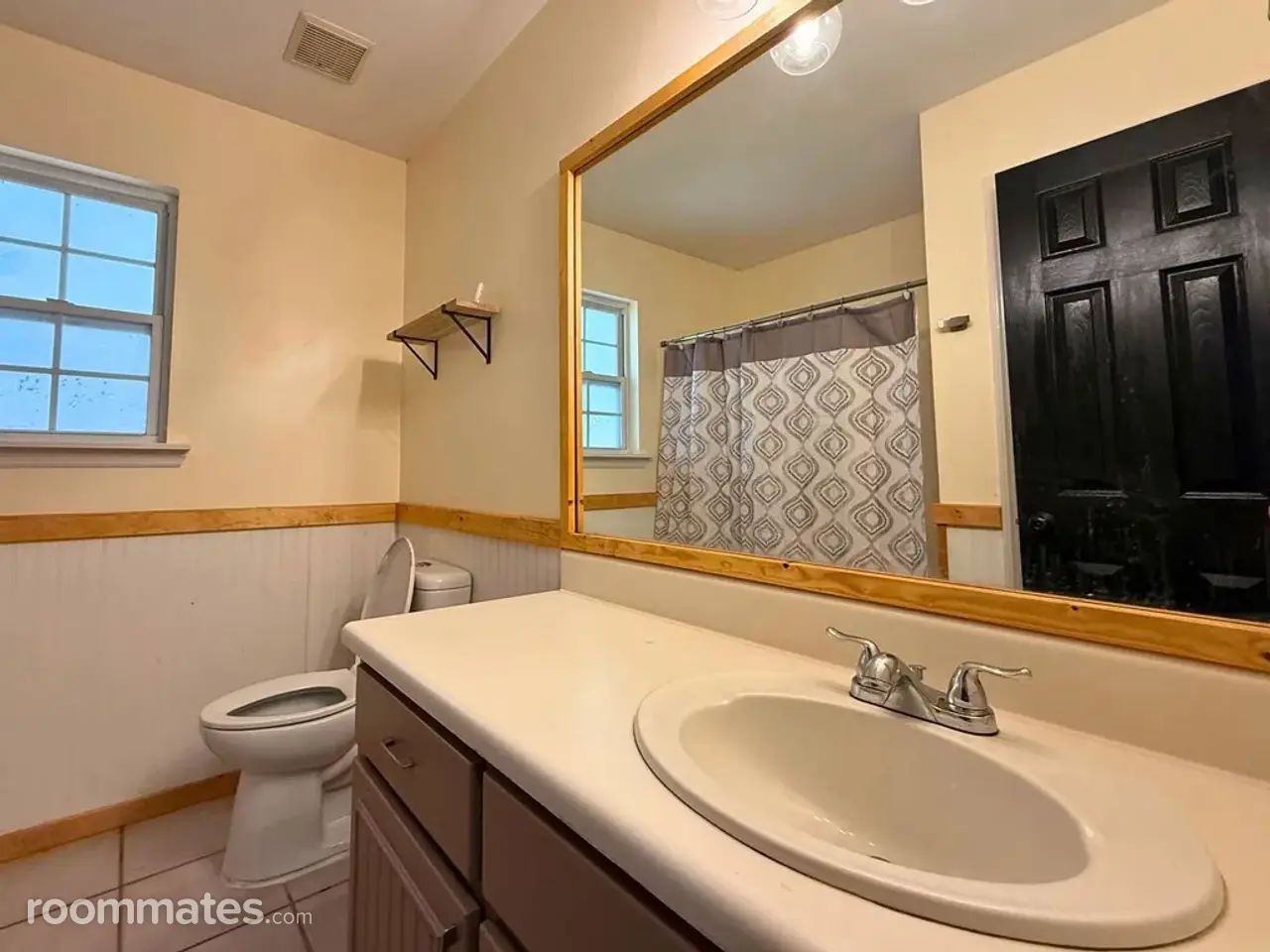 Profile photo 1 of 6