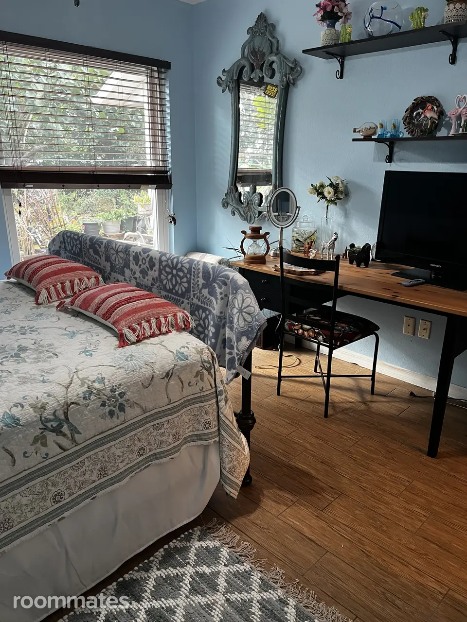 Profile photo 10 of 11