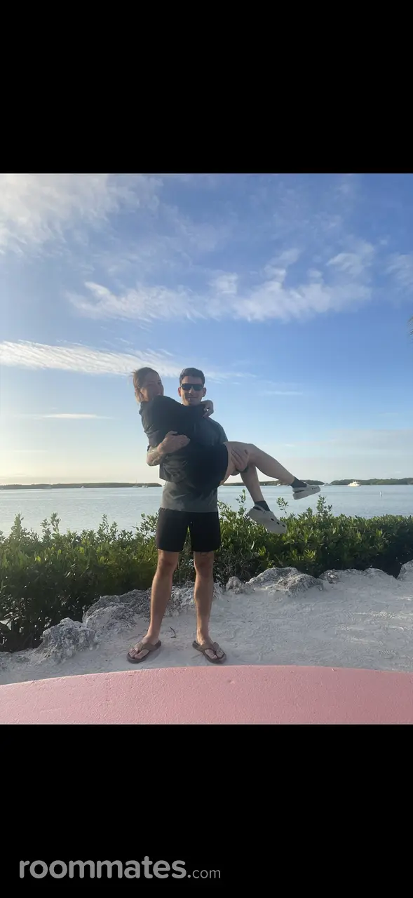 Profile photo 1 of 1