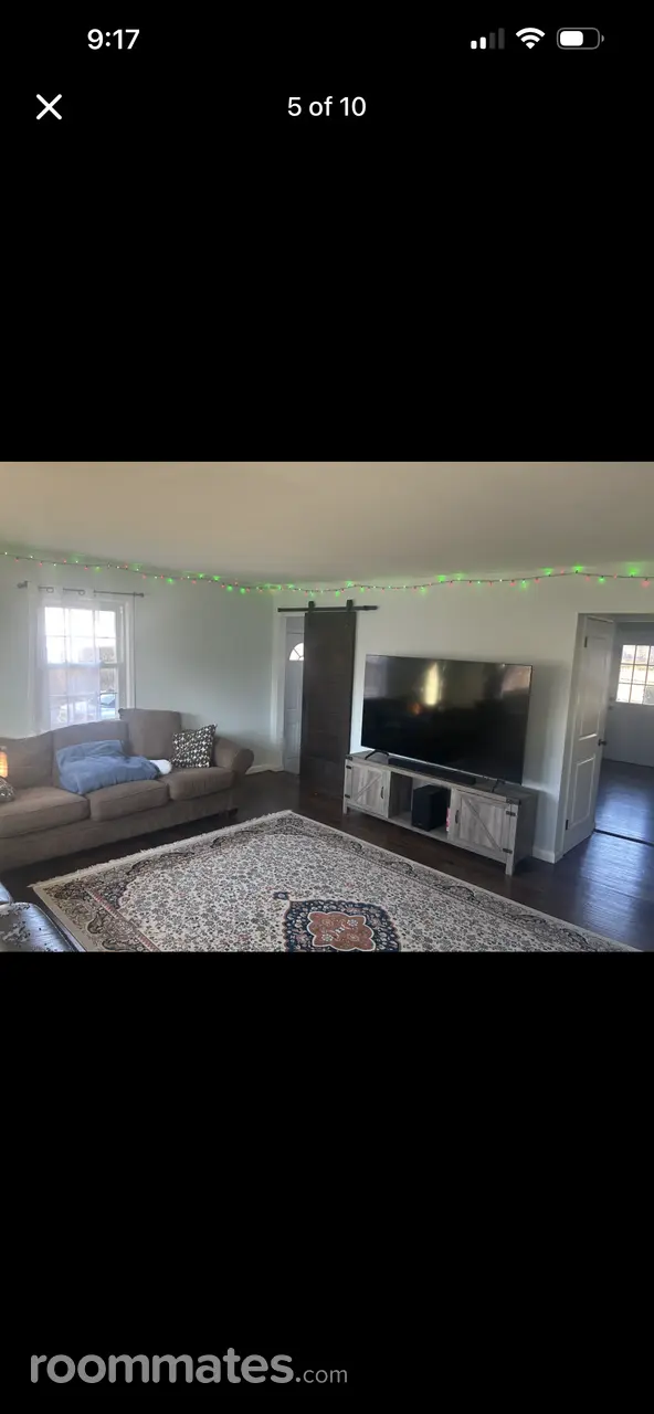 Profile photo 5 of 11