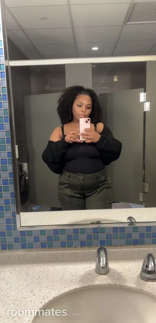 Profile photo 6 of 6