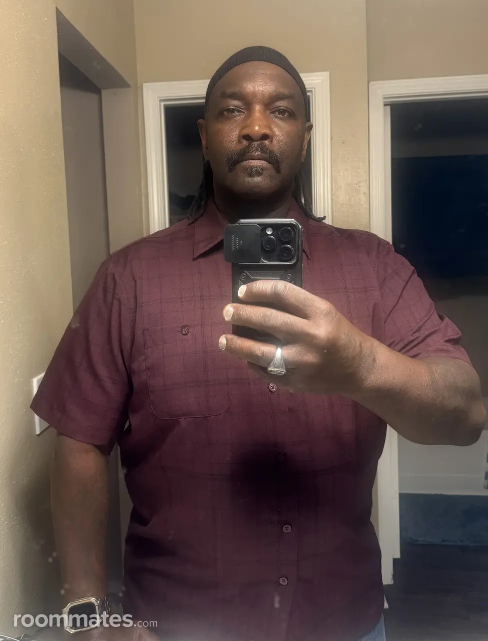 Profile photo 6 of 6