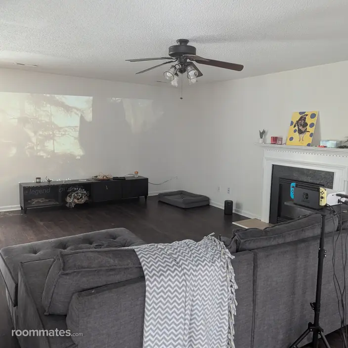 Room for rent in Indian Trail, NC $900, house