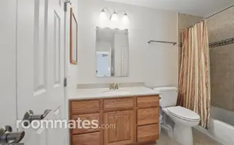 Room for rent in Manassas, VA $800, house