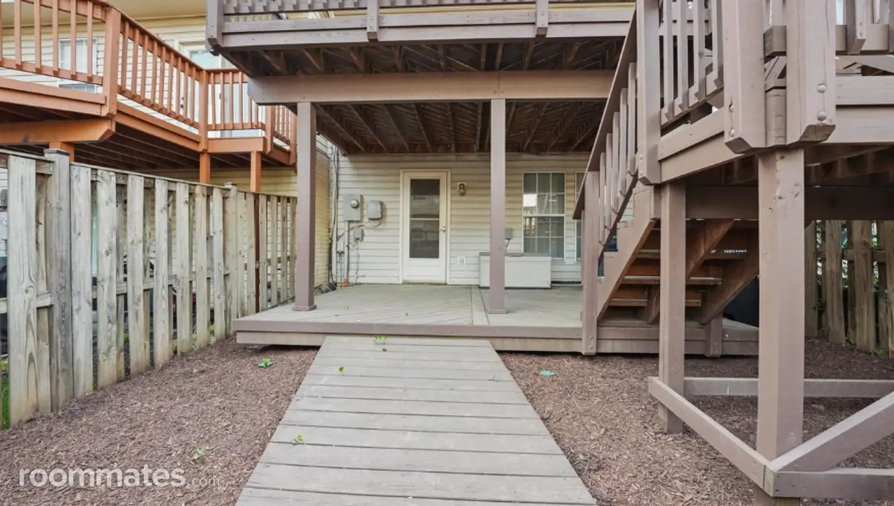 Profile photo 6 of 7