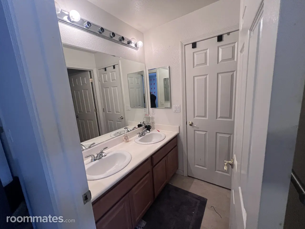 Profile photo 6 of 7