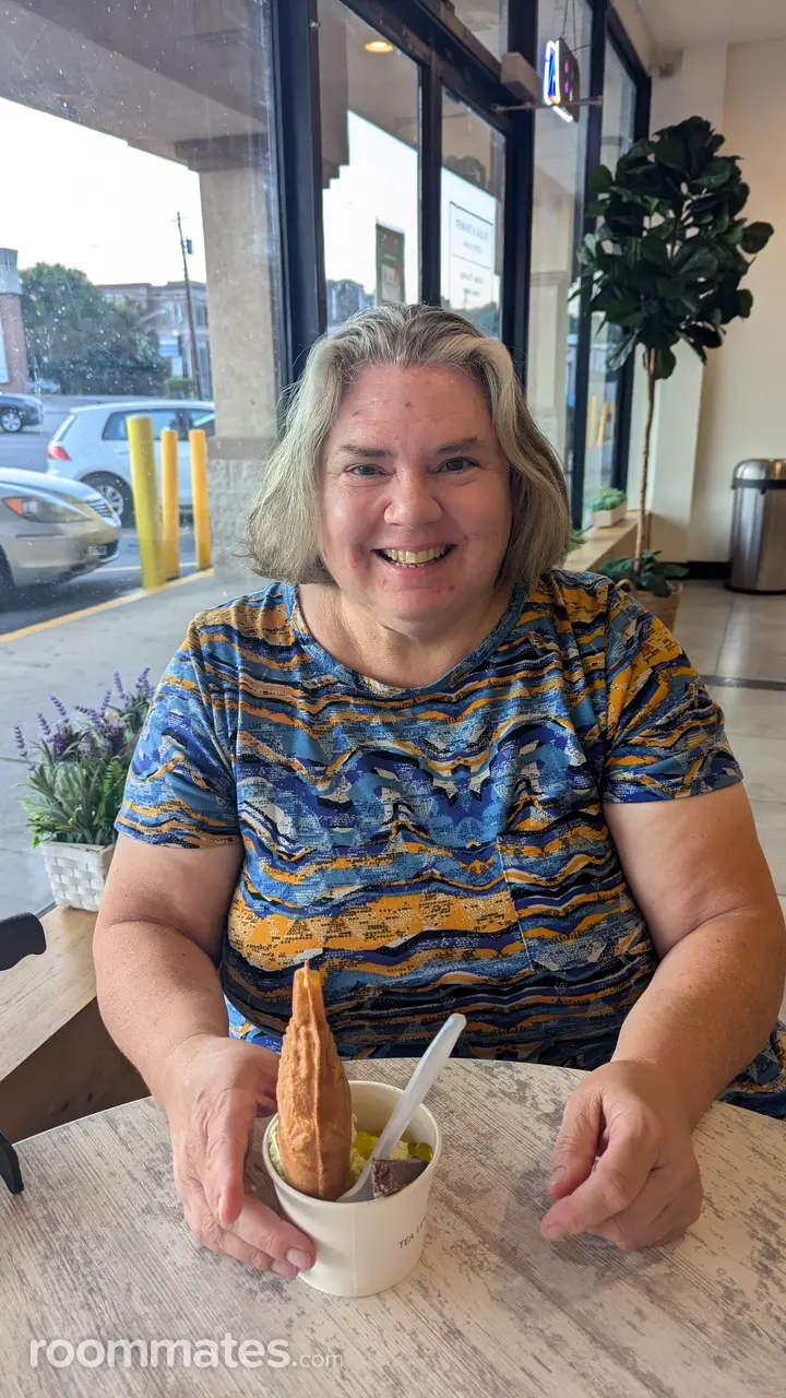 Profile photo 14 of 15