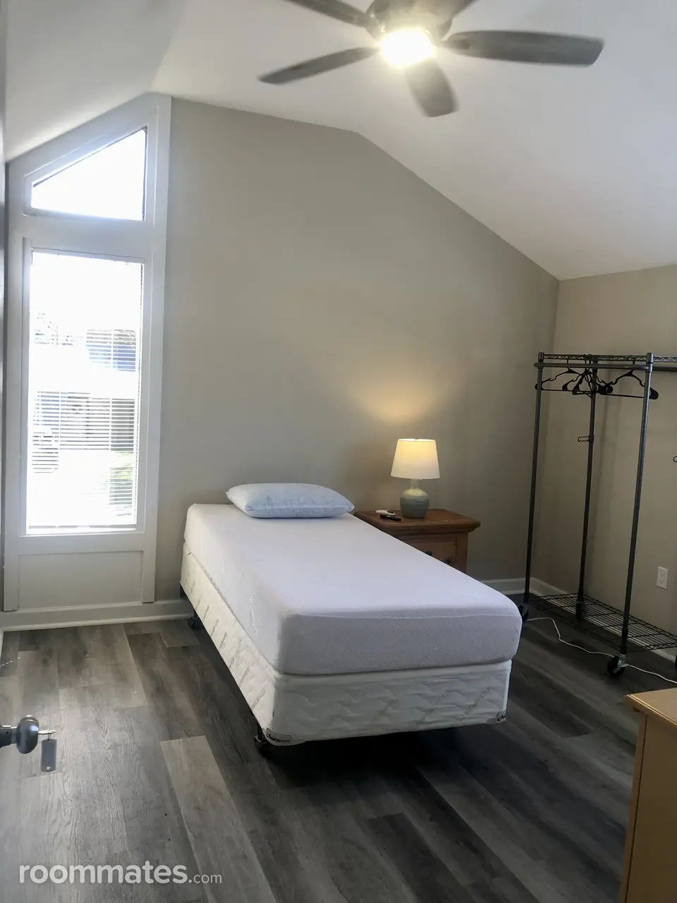 Profile photo 7 of 8