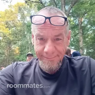 Roommate looking Nashua, NH, $1200