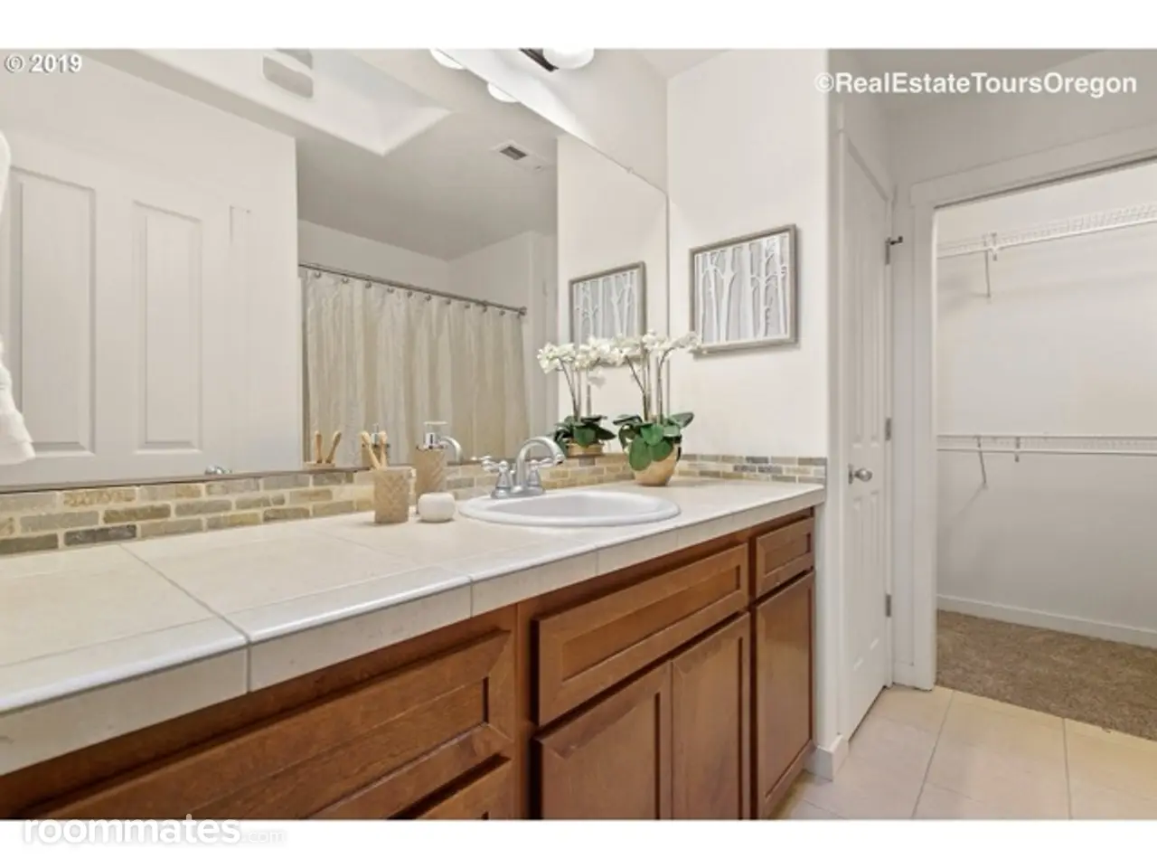 Profile photo 3 of 11