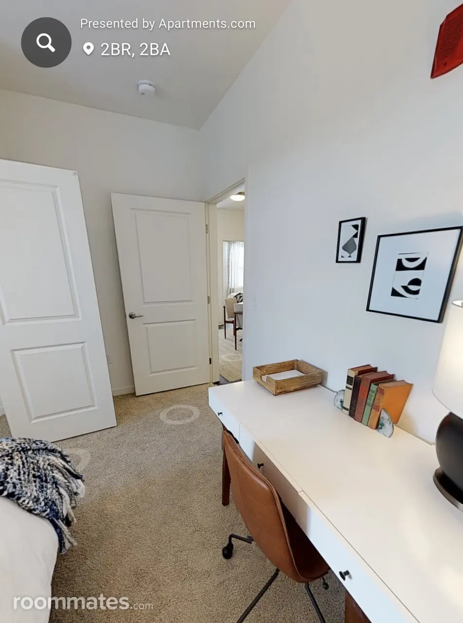 Profile photo 3 of 7