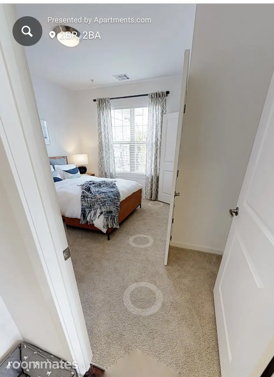 Profile photo 4 of 7