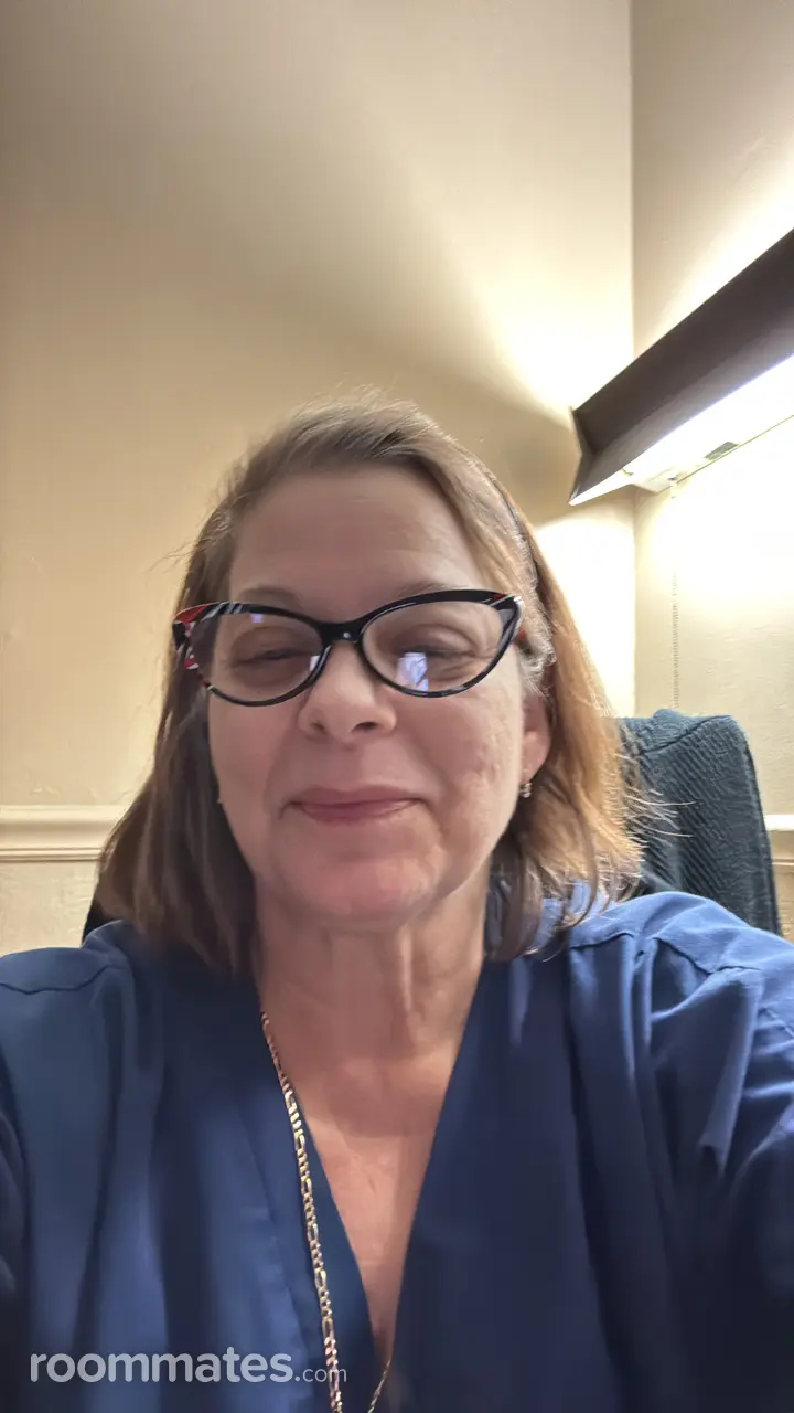 Profile photo 8 of 8