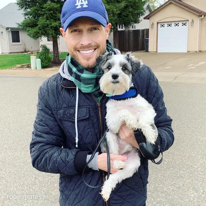 Roommate looking Fullerton, CA, $1800