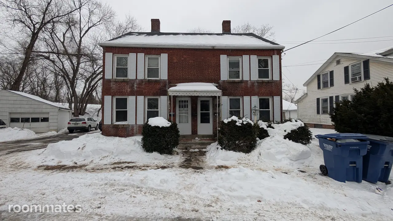 Profile photo 4 of 7