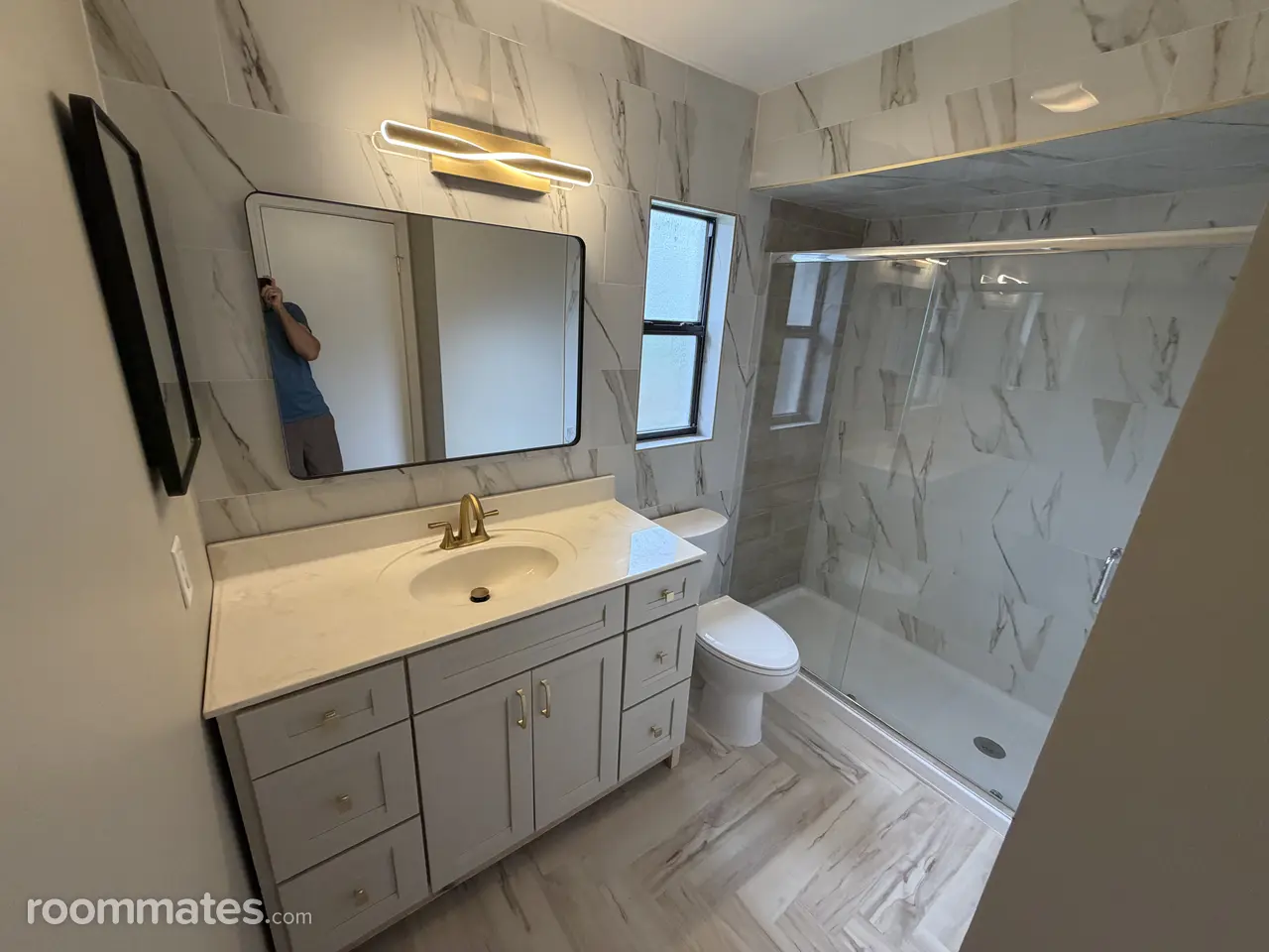 Profile photo 4 of 10