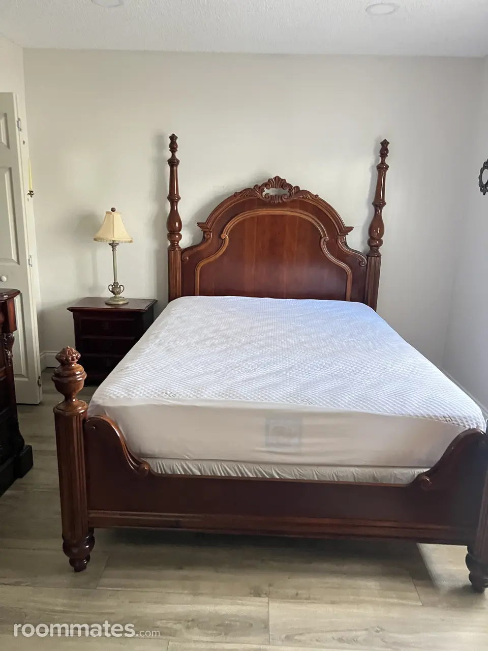 Profile photo 1 of 8