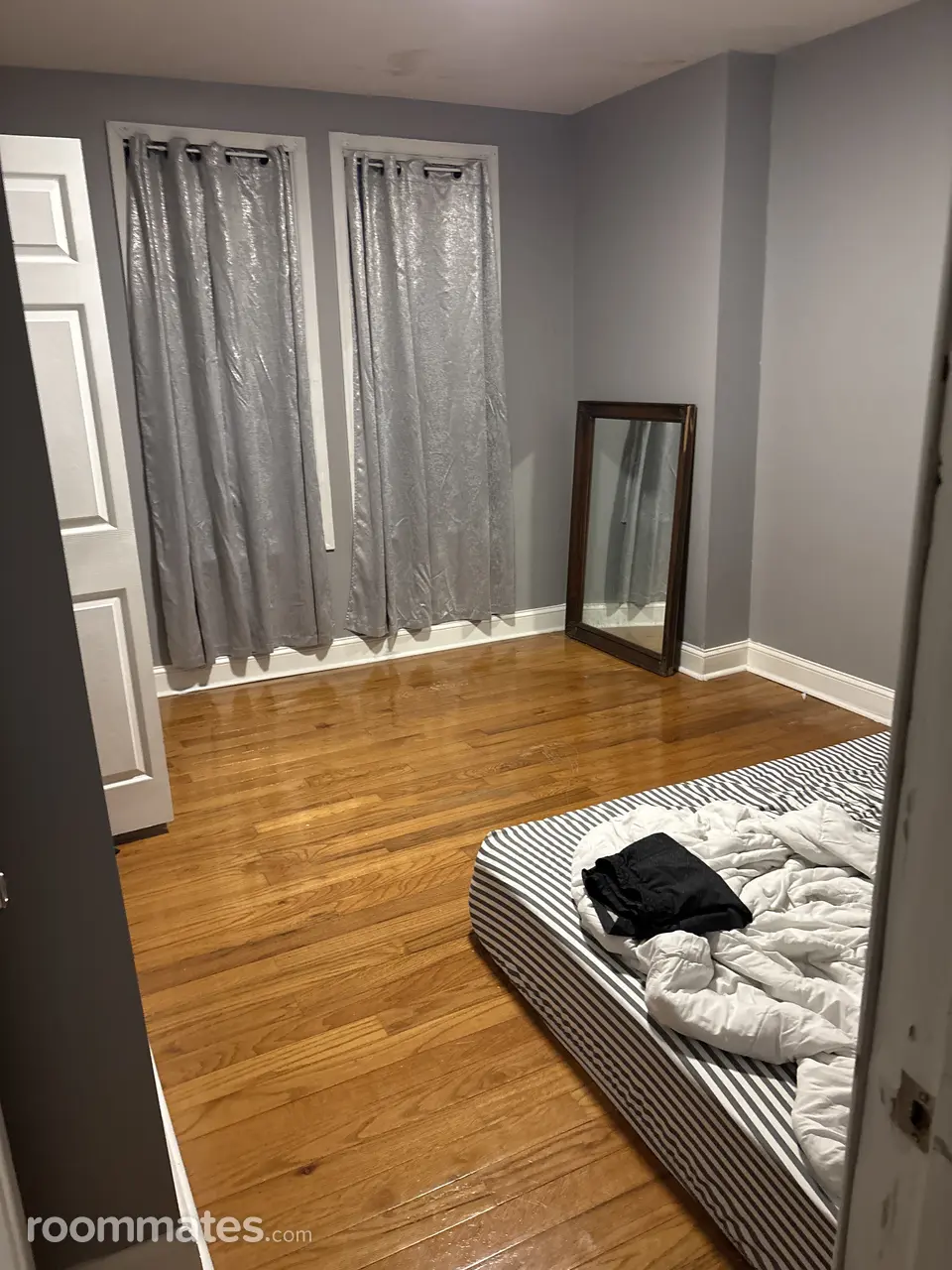 Profile photo 2 of 4