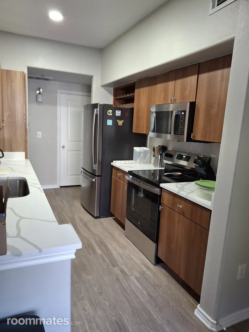 Profile photo 6 of 8