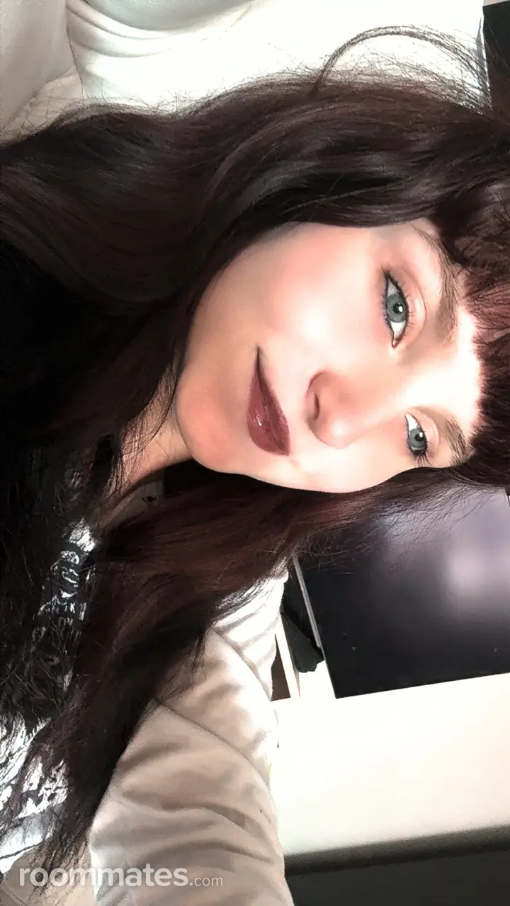 Profile photo 3 of 4