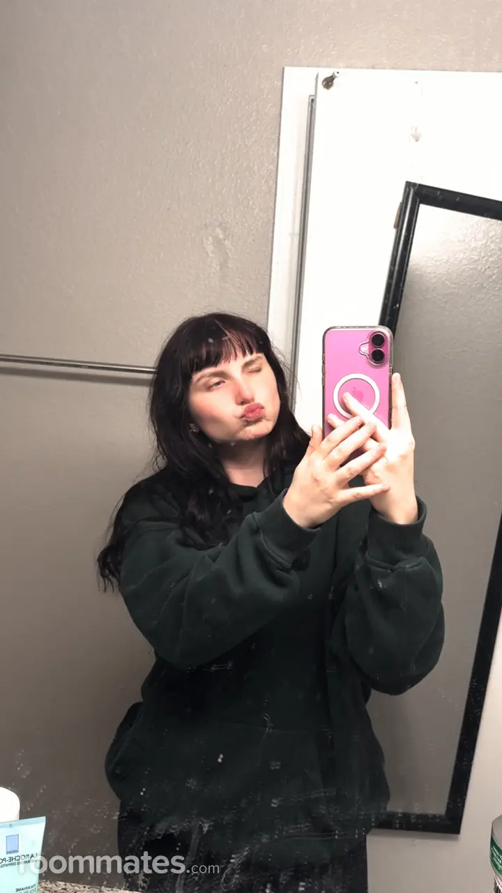 Profile photo 2 of 4