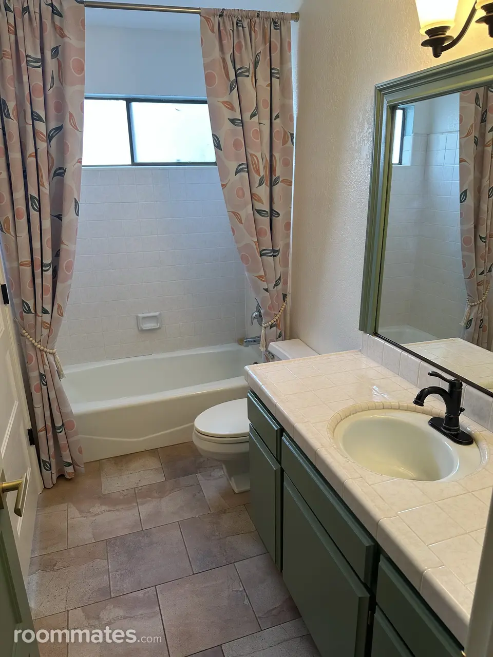 Profile photo 3 of 7