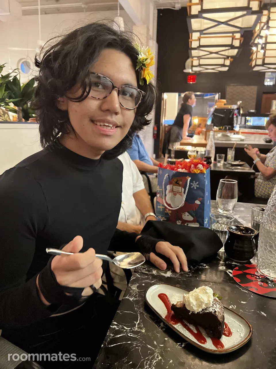 Profile photo 3 of 4