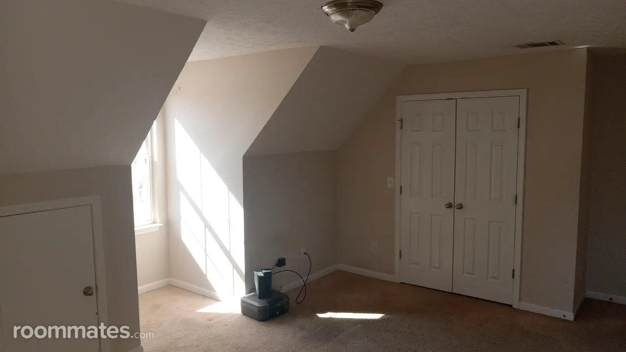 Profile photo 2 of 3