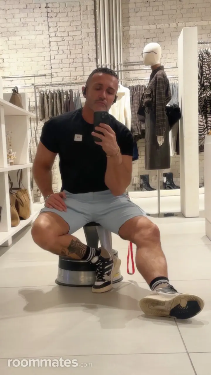 Profile photo 3 of 4