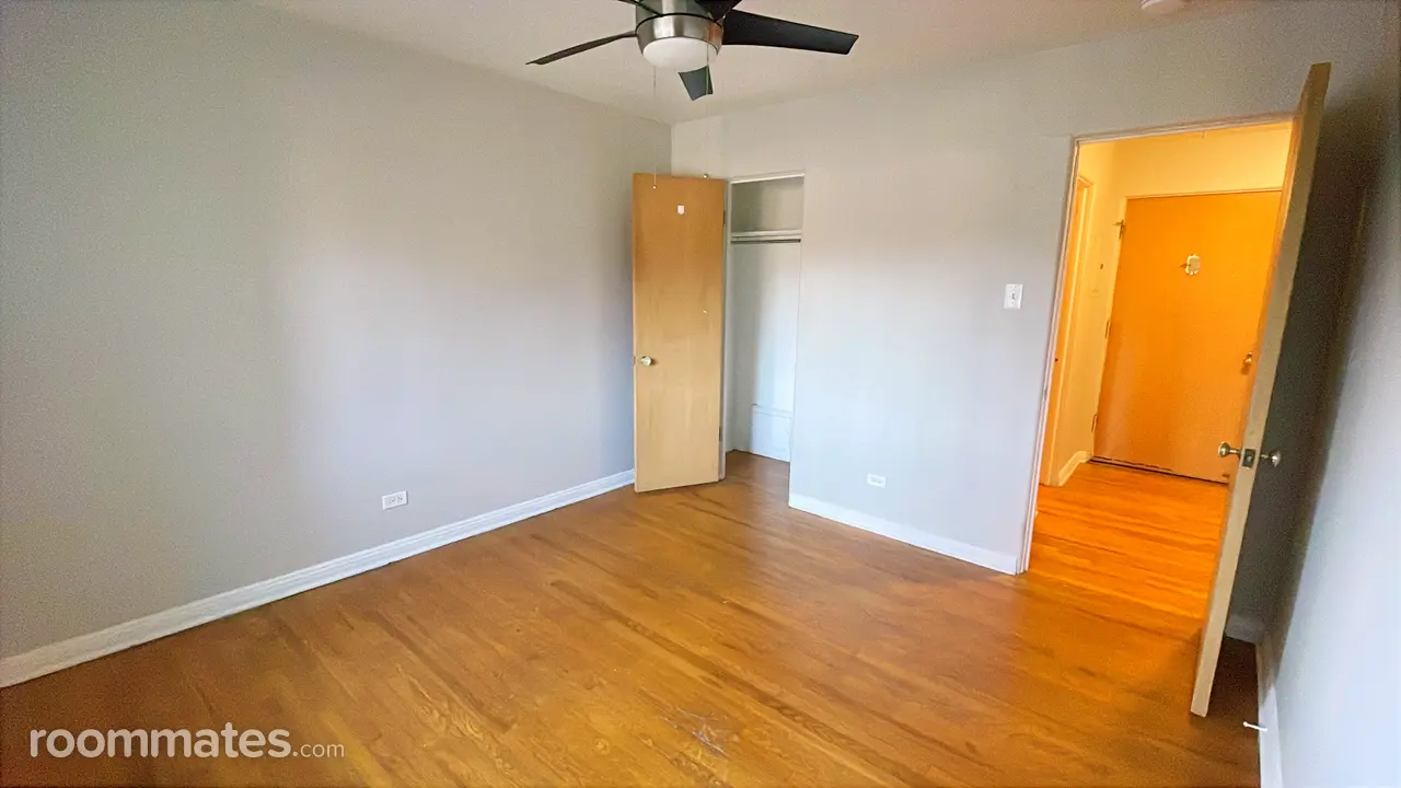 Profile photo 3 of 9