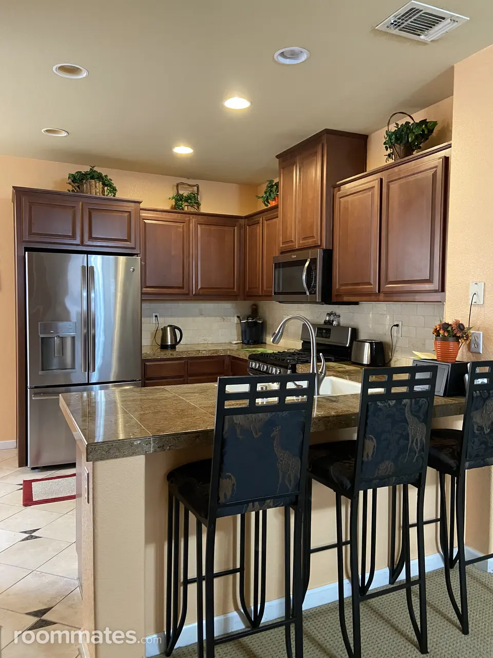 Profile photo 7 of 13