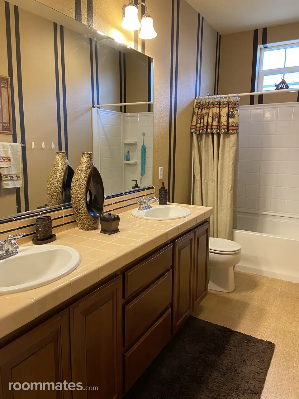 Profile photo 8 of 13