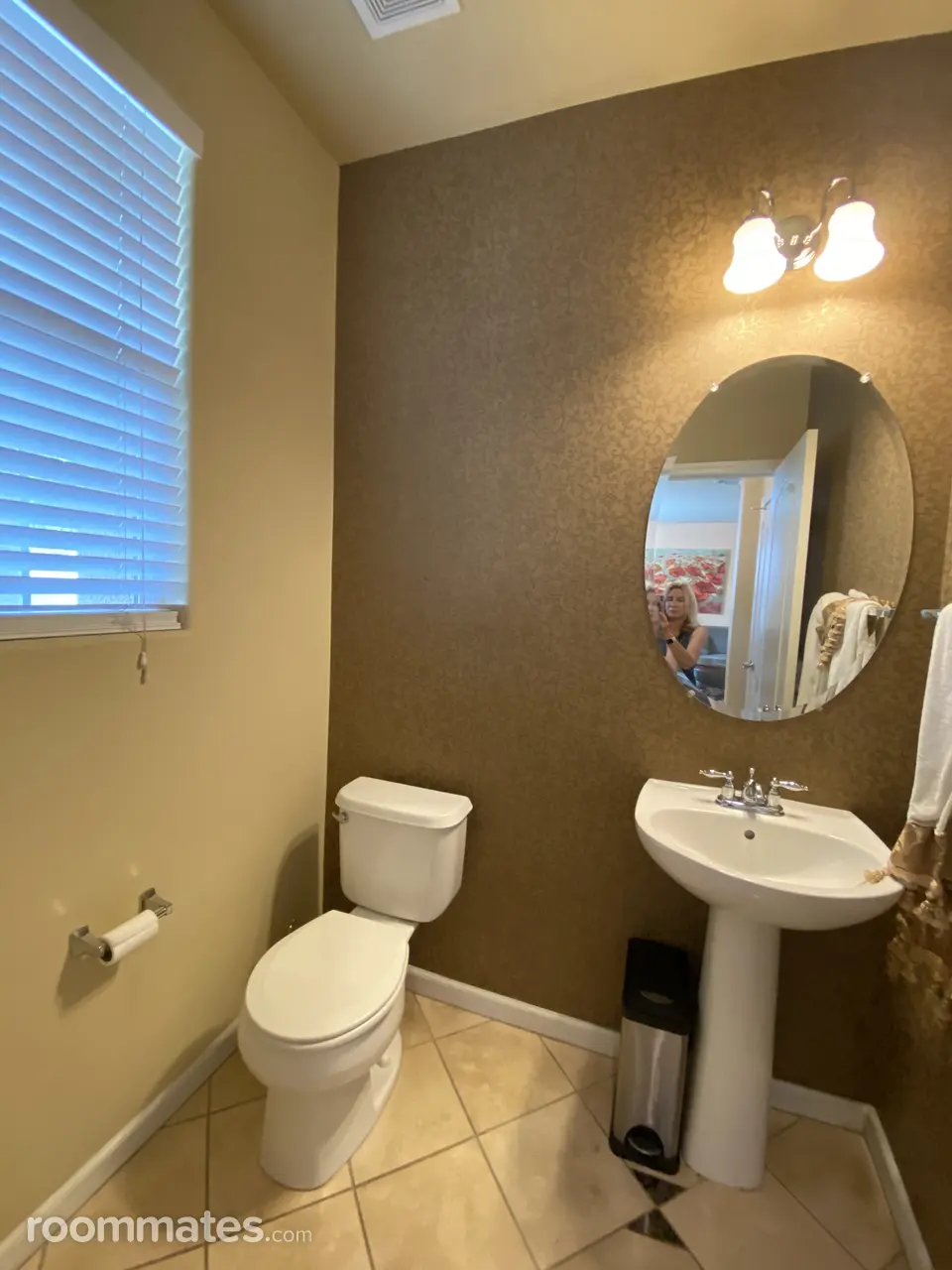 Profile photo 4 of 13