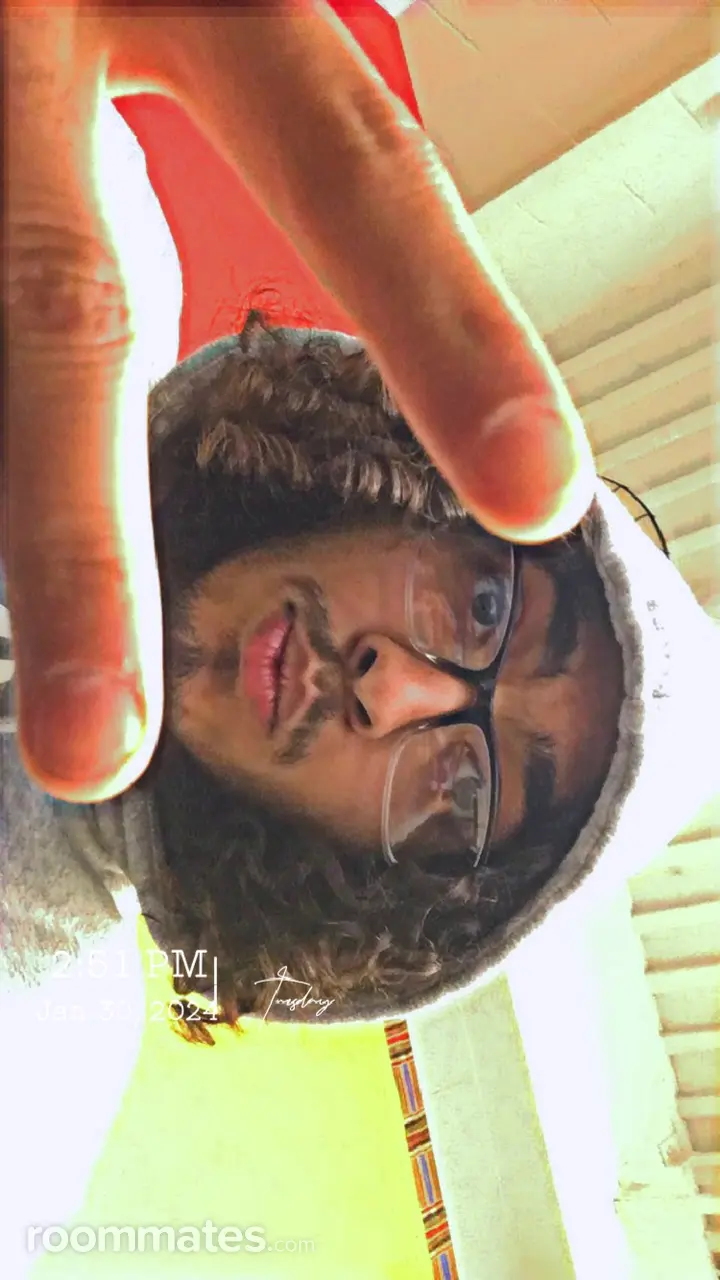 Profile photo 3 of 4