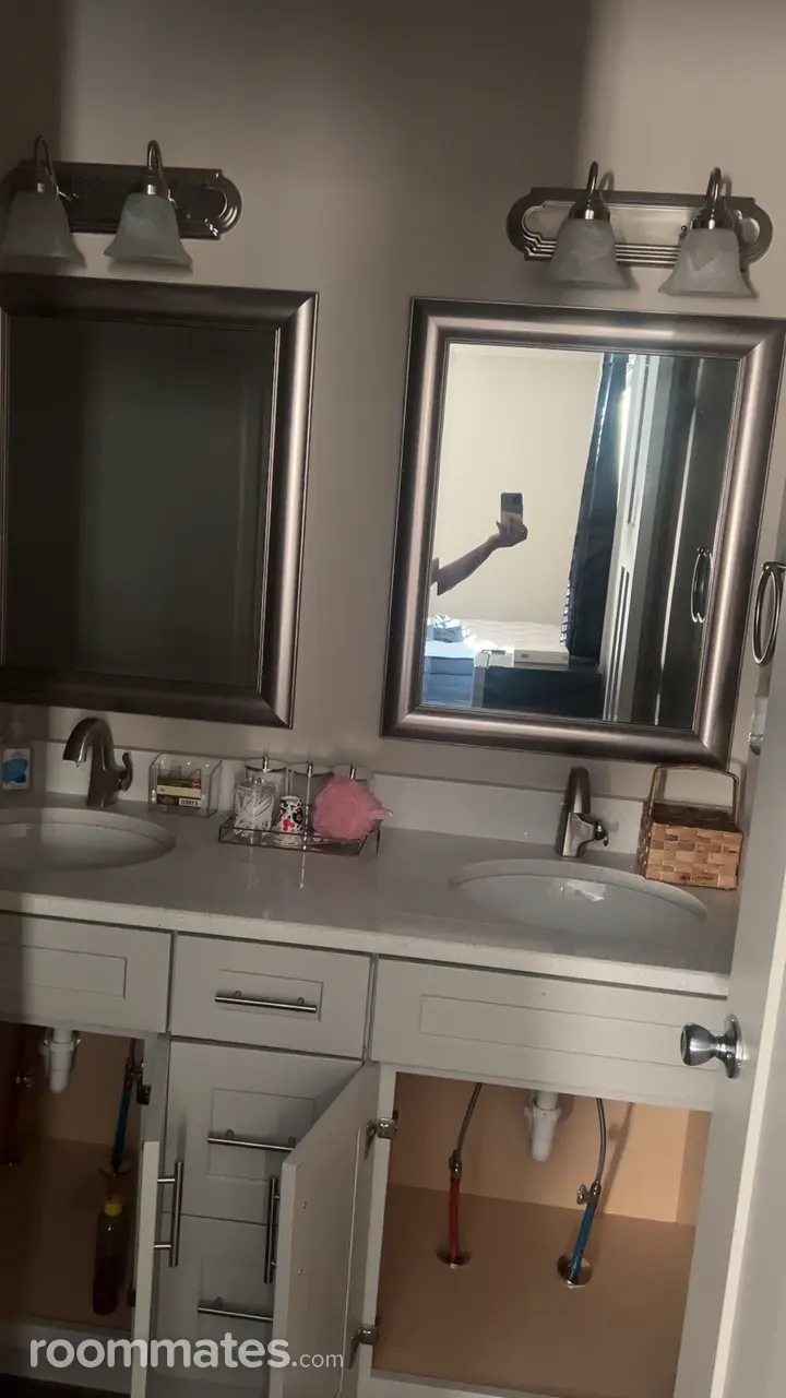 Profile photo 2 of 7