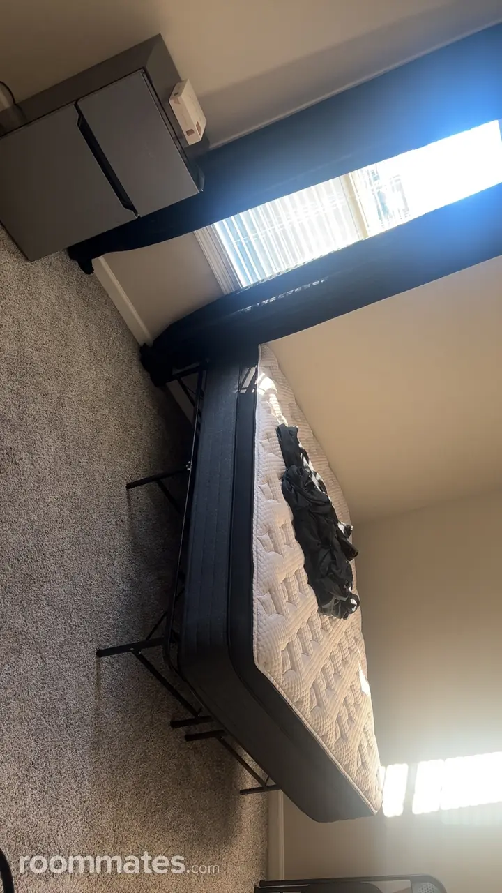 Profile photo 5 of 7