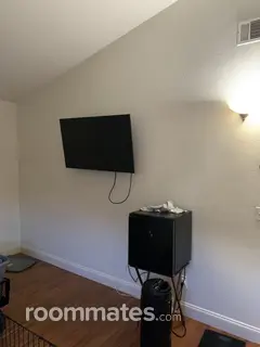 Room for rent in Oceanside, CA $1350, house