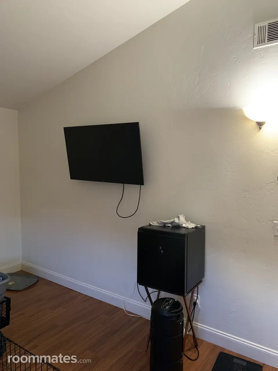 Profile photo 3 of 10